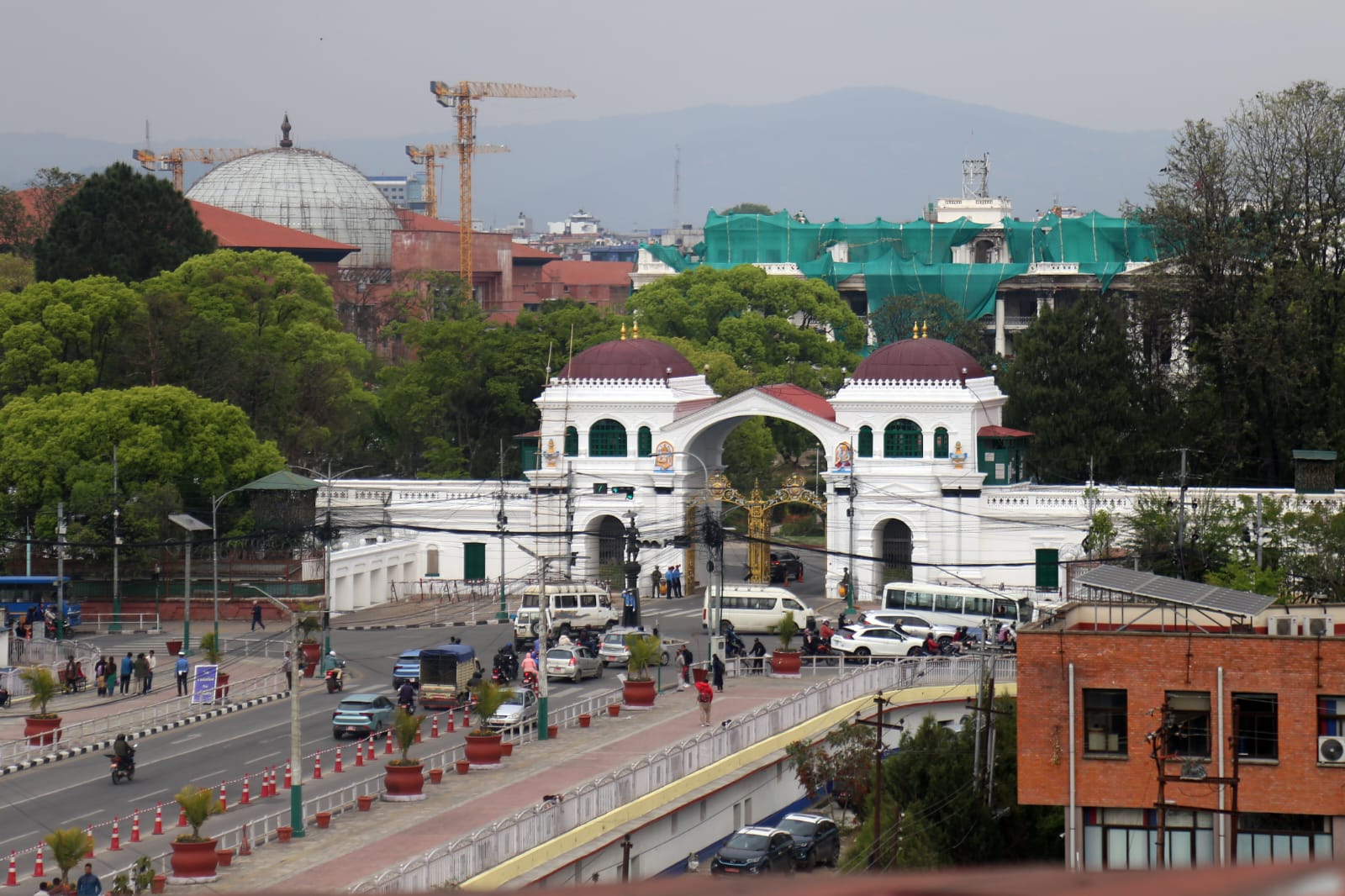 नयाँ मन्त्रीहरूको पर्खाइमा सिंहदरबार   