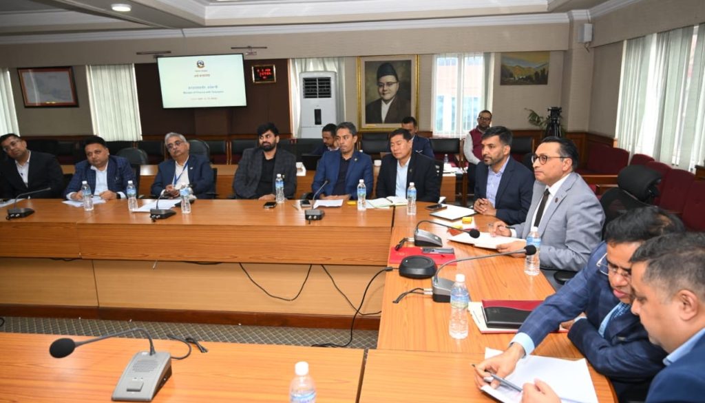 निजी क्षेत्रको सफलता नै नेपालको आर्थिक समृद्धिको आधार : अर्थमन्त्री वाग्ले