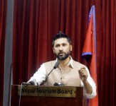 सुरक्षित स्थानमा स्थानान्तरण गरी भूमिहीनलाई लालपूर्जा उपलब्ध गराउँछौँः सभापति लामिछाने