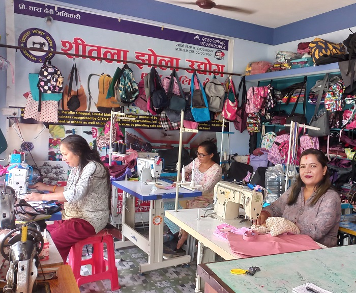 झोला उद्योगबाट रोजगारी सृजना गर्दै तारादेवी   