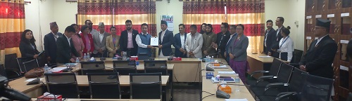 सभामुख अर्यालसमक्ष प्रतिनिधिसभा नियमावली मस्यौदा प्रतिवेदन प्रस्तुत