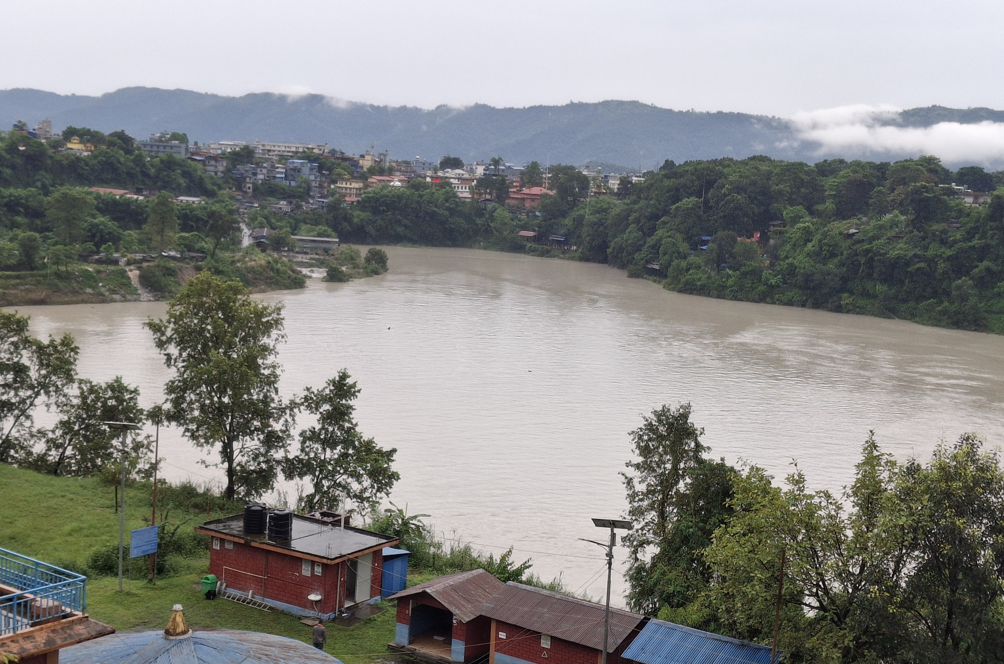 सेतीको बहाव बढेर रामघाटमा ताल बनेपछि उच्च सतर्कता   