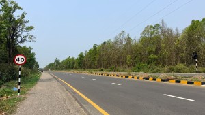 नारायणगढ-बुटवल सडक विस्तार : सडक सुरक्षाको पनि काम जारी   