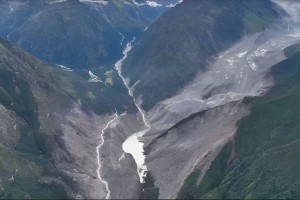 तिब्बतको जिलोङमा थुनिएको तालको ड्रोनमार्फत ३डी मोडलिङ