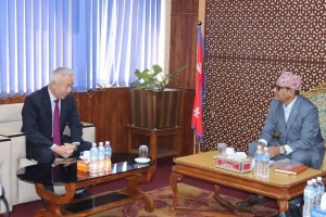 मन्त्री चौलागाईंसँग जापानी राजदूतको भेटवार्ता    