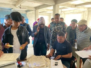उत्तरगयाका बाढी प्रभावितलाई होल्डिङ सेन्टरमै पुगेर नागरिकताको प्रतिलिपि दिने प्रक्रिया सुरु   