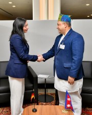 परराष्ट्रमन्त्री खनाल र जर्मनीकी आर्थिक सहयोग तथा विकासमन्त्री राडोभानबीच भेटवार्ता     