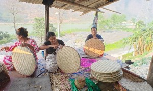 परम्परागत सीप र हस्तकला आम्दानीको मुख्य स्रोत    