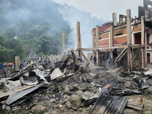 छ वर्षमा दुईपटक आगलागी, दोभानवासीको फेरि बिचल्ली   