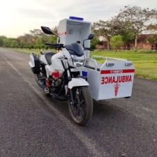 दुईपाङ्ग्रे एम्बुलेन्स सेवा सञ्चालन गर्दै काठमाण्डू महानगरपालिका