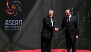 चीन र आसियानबीच ‘स्वतन्त्र व्यापार’ सम्झौतामा हस्ताक्षर