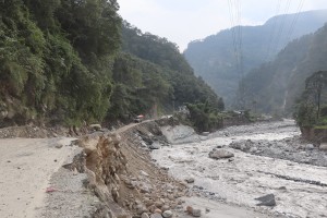 बेनी-जोमसोम-कोरला सडकमा एक अर्बको क्षति, पुनर्निर्माण गर्न चार अर्बसम्म लाग्ने