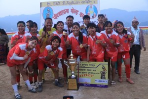 पवित्रहाङमा गोल्डकपको उपाधि दारिम्बा पाँचथरलाई   