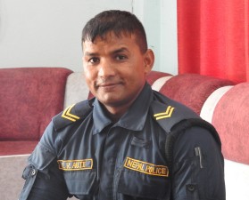 प्रहरीका जागिरे शेरीराम ‘ए रुपा’बाट चम्किए   
