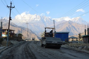 दरवाङ-मुना-ढोरपाटन सडकः धारापानी-झिनडाँडा खण्ड अन्तिम चरणमा   