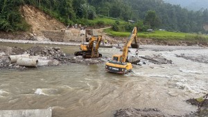 मेची राजमार्गको वैकल्पिक मार्ग अझै सञ्चालनमा आएन   