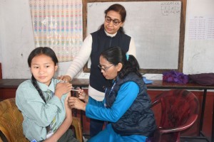 एचपिभी खोप सुरक्षित छ, निर्धक्कसँग लगाउनुहोस् : मन्त्री गौतम        