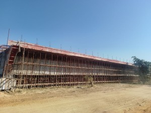 सिधनियाघाटमा तीव्र गतिमा पक्की पुल निर्माण हुँदै        