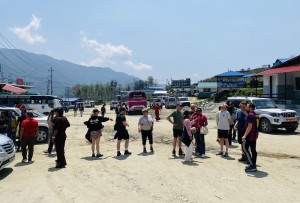 घान्द्रुकमा पर्यटकीय चहलपहल   