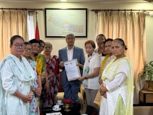 छाउगोठ बनाउने र बस्न बाध्य पार्नेलाई सुविधामा पुनर्विचार गरिने       