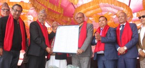 आँखा उपचार केन्द्रलाई दुई करोड बढीको उपकरण हस्तान्तरण   