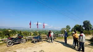 सिरहाको भालटार डाँडामा आन्तरिक पर्यटकको आकर्षण बढ्दो