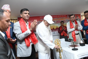 पार्टीलाई बलियो बनाउन जनसङ्गठन एक भएर अगाडि बढ्नुपर्छ : अध्यक्ष ओली