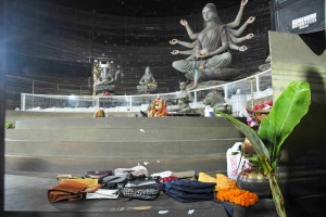 दुर्गा पूजा मण्डपमा भागदौड, १९ जनाको मृत्यु, २५ घाइते