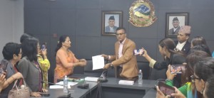 बहुविवाहलाई छुट दिने कानुन रोक्न महिला संघको आग्रह    