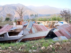 हावाहुरीले छाना उडाएपछि सशस्त्र प्रहरीलाई बस्न समस्या   