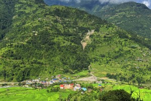 एउटै पालिकाका दुई हजार ४ सय ३८ घर बाढीपहिरोको जोखिममा        