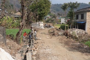 पुलाचौरमा पक्की सडक निर्माण सुुरु   