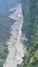 भोटेकोशी बाढीको महाविपद एक महिना : खोज, उद्धार तथा राहत वितरण जारी, पुनर्निर्माणमा चुनौती   