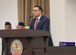 तल्लो तहका नागरिकलाई सघाउन शिक्षा र स्वास्थ्य कर :  अर्थमन्त्री डा. वाग्ले