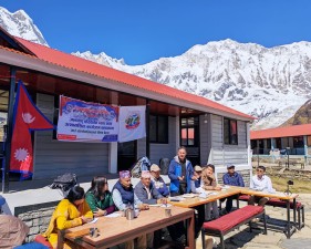 अन्नपूर्ण आधार शिविरबाट जलवायु न्यायको आवाज   