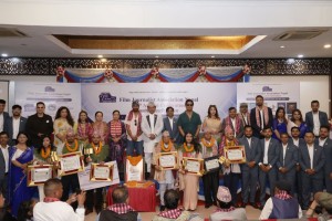 चलचित्र पत्रकारिता दिवस : पत्रकारहरू पुरस्कृत    