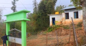 विद्यालयको सुरक्षा गर्न खैराङका सामुदायिक विद्यालयमा ‘घेराबारा’   