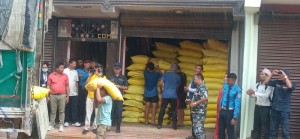 अनुदानमा उपलब्ध गराएको मलको कालोबजारी गर्नेलाई कारबाही गरिने    