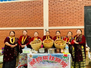 पाल्पामा सडक खाना महोत्सव : स्थानीय खाना र संस्कृतिमा झुम्मिए पर्यटक        