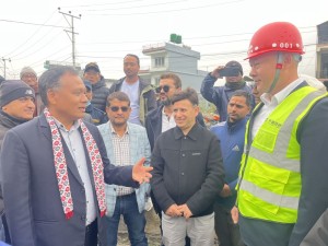 मुग्लिन-पोखरा सडक शीघ्र सम्पन्न गर्न मन्त्री घिसिङको निर्देशन    