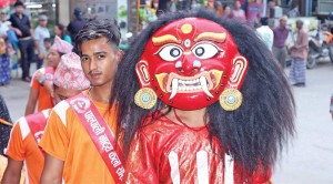 ढोल-झ्याम्टासँगै जाग्दैछ पाल्पाको लाखे संस्कृति   