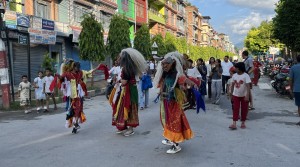 युवा पुस्ताको काँधमा ‘लाखे नाँच’को विरासत   