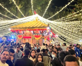 झिलिमिली बत्तीले सिङ्गारिए काठमाण्डूका मठमन्दिर तथा शक्तिपीठ   