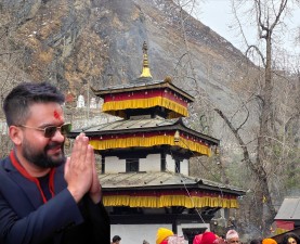 मुक्तिनाथ दर्शन गरेर प्रधानमन्त्री शाह काठमाडौँ फिर्ता