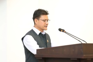 हिमाली पर्यावरण जोगाउन ‘डोजरे विकास’ रोक्न सचेतक परियारको माग