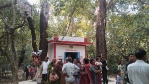 सिरहाको सलहेश फूलबारीमा भक्तजनको घुइँचो   