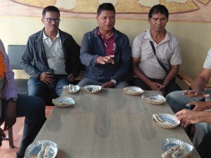 थारू परिकारलाई ‘बजारीकरण’ गरिँदै   
