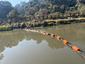 वाग्मतीमा तैरिने फोहर पदार्थ संकलन गर्न ‘ट्रास बेरियर’ जडान