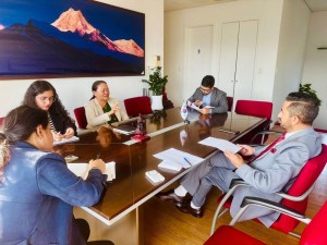 कोरियामा रहेका नेपालीको अभिभावक बनेर काम गर्न दूतावासका अधिकारीलाई सञ्चारमन्त्रीको आग्रह    