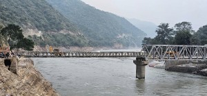 नेपाली सेनाद्वारा खुर्कोटको बेलीब्रिज मर्मत सुरु   